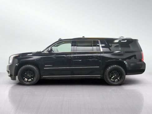 Used 2019 GMC Yukon XL Denali w/ Open Road Package AWD/4WD image 2