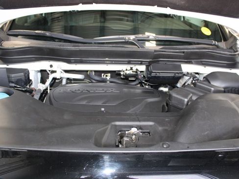 Used 2023 Honda Passport TrailSport image 16