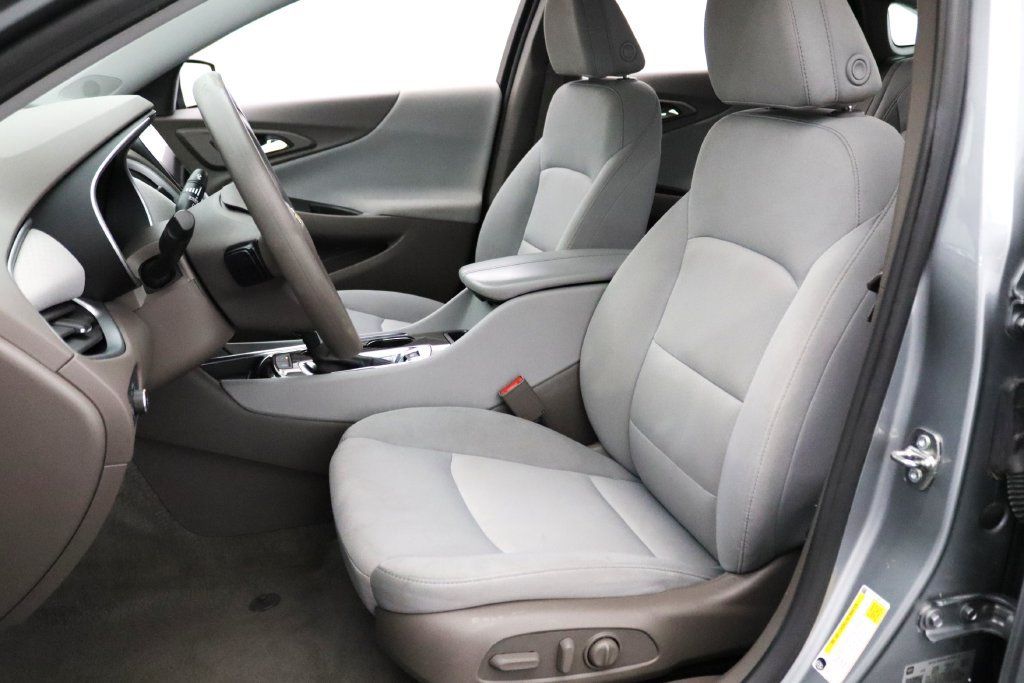 Certified 2024 Chevrolet Malibu LT FWD image 14