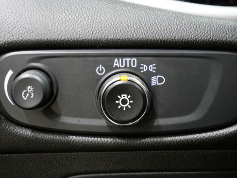 Used 2024 Chevrolet Malibu LT image 14