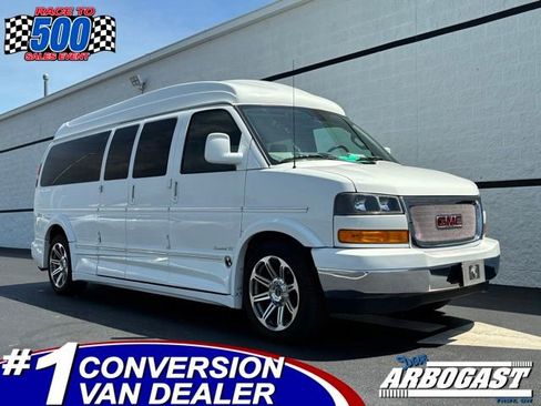 Used 2020 GMC Savana 2500 Extended w/ Enhanced Convenience Package RWD image 1