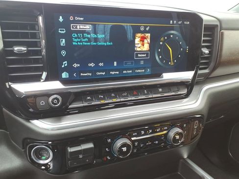 Used 2025 Chevrolet Silverado 1500 High Country image 10