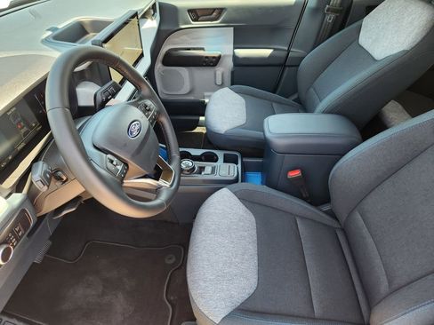 New 2025 Ford Maverick XLT w/ XLT Luxury Package image 10