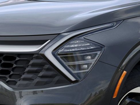 New 2025 Kia Sportage LX image 11