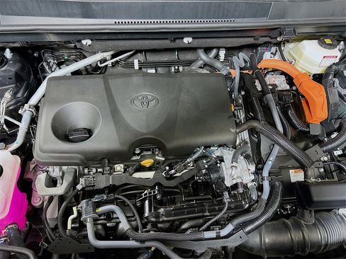 Certified 2025 Toyota RAV4 XLE image 26