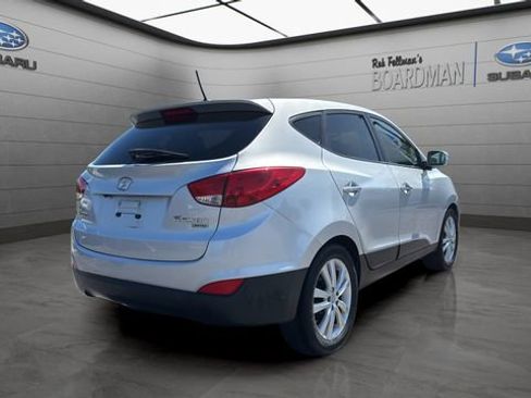 Used 2010 Hyundai Tucson Limited w/ Premium Pkg 4 FWD image 5