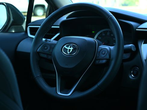 Used 2020 Toyota Corolla SE image 18