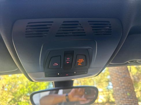 Used 2017 BMW 230i Coupe image 15