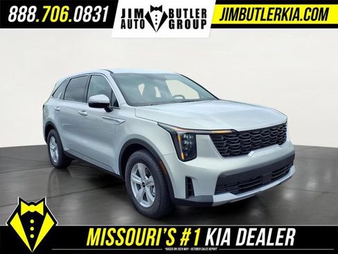 New 2026 Kia Sorento LX FWD image 21