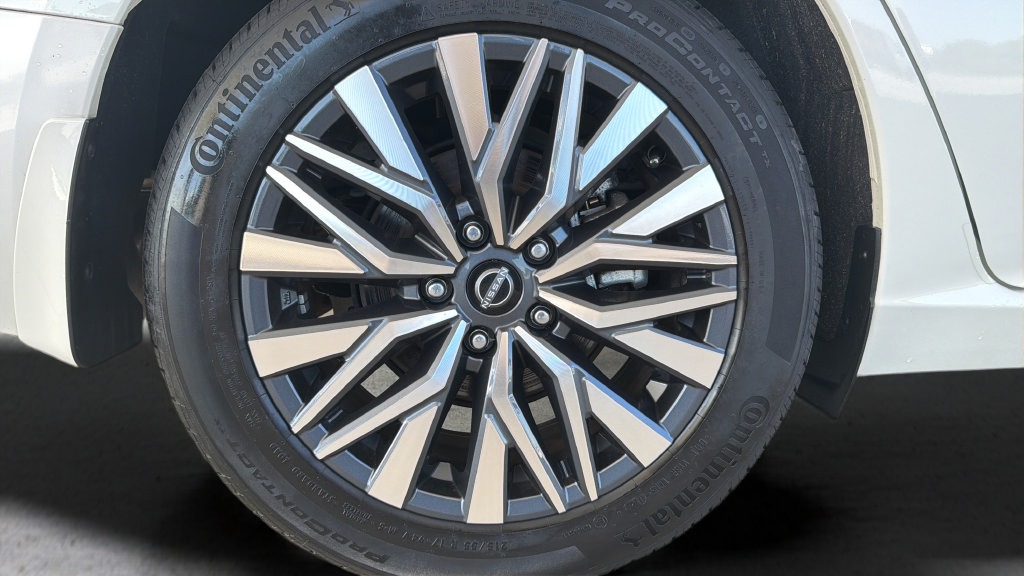 Certified 2023 Nissan Altima 2.5 SV w/ SV Premium Package AWD/4WD image 27