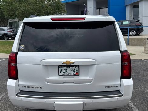 Used 2020 Chevrolet Suburban Premier AWD/4WD image 4