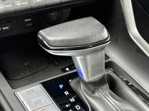 Used 2024 Hyundai Elantra Limited FWD image 34