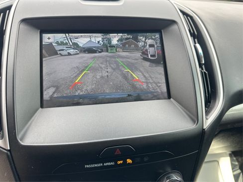 Used 2019 Ford Edge SEL w/ Equipment Group 201A AWD/4WD image 33