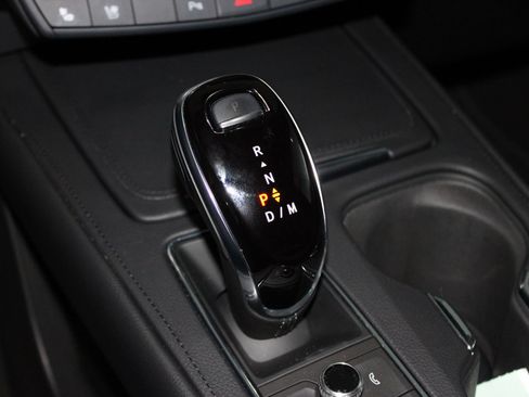 Used 2024 Cadillac XT4 Premium Luxury FWD image 30