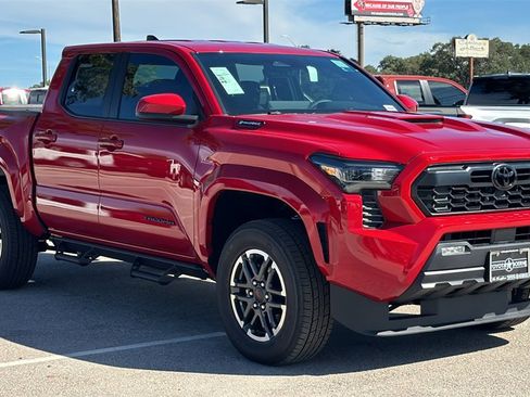 New 2025 Toyota Tacoma TRD Sport image 3