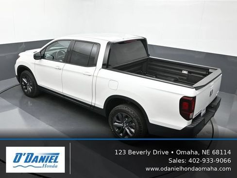 Used 2023 Honda Ridgeline Sport image 15