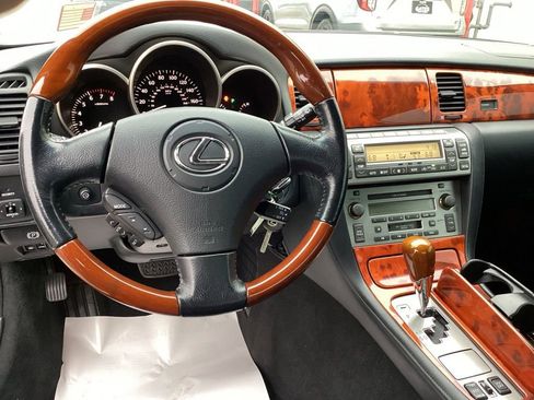 Used 2006 Lexus SC 430 Convertible image 16