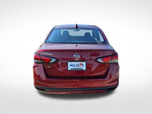 Used 2025 Nissan Versa SV FWD image 7