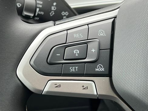 New 2026 Volkswagen Tiguan SE AWD/4WD image 23