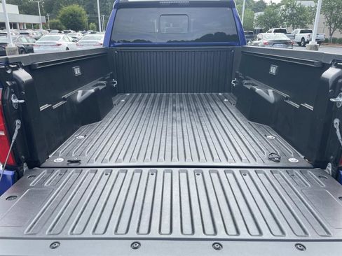 Used 2024 Toyota Tacoma SR5 w/ SR5 Upgrade Package RWD image 8