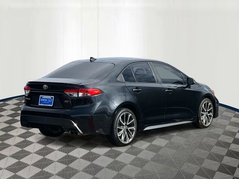 Used 2020 Toyota Corolla SE w/ SE Premium Package FWD image 5