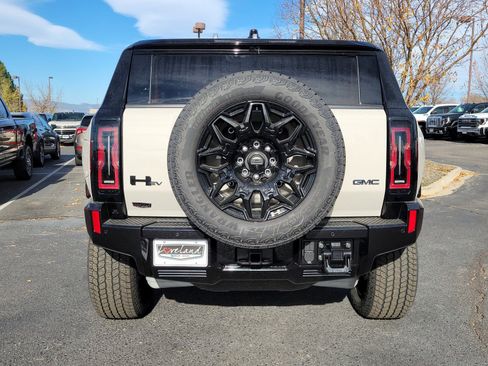 New 2026 GMC Hummer EV SUV image 10