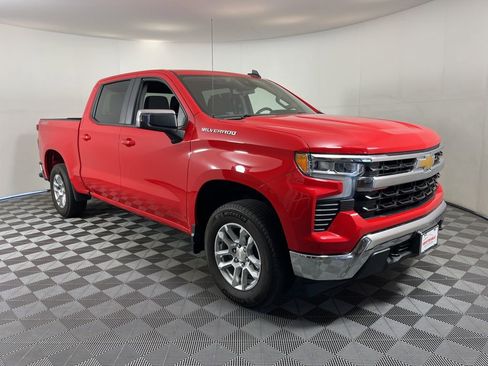 Used 2024 Chevrolet Silverado 1500 LT image 12