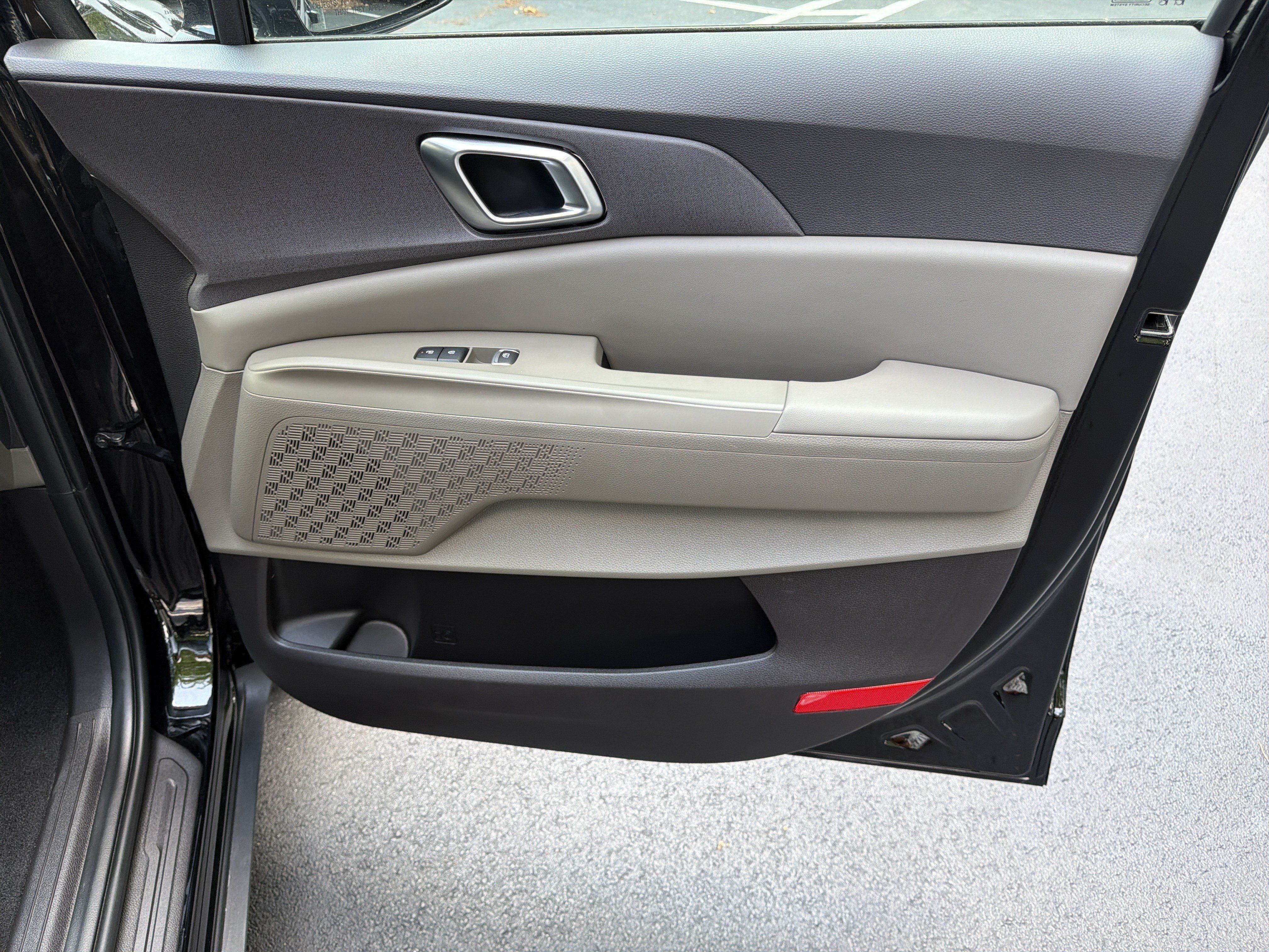 Certified 2026 Kia Carnival EX FWD image 14