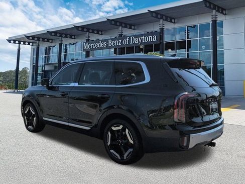 Used 2024 Kia Telluride EX FWD image 5