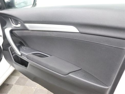 Used 2019 Honda Civic EX image 20