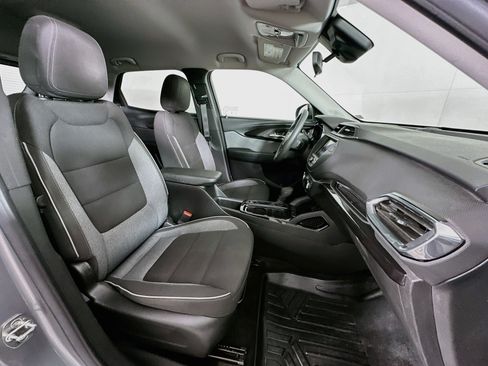 Used 2023 Chevrolet TrailBlazer LT FWD image 28