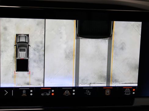 Used 2024 Chevrolet Silverado 1500 ZR2 w/ Technology Package image 44