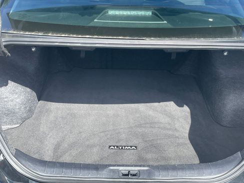 Used 2025 Nissan Altima 2.5 SV image 31