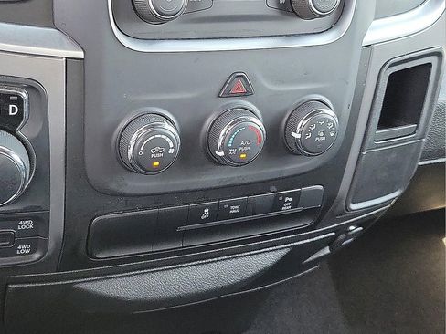 Used 2024 RAM 1500 Classic Warlock AWD/4WD image 17