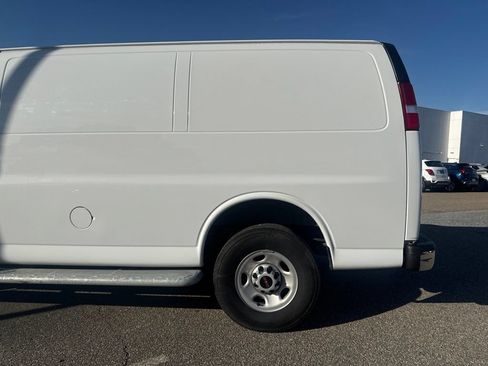 Used 2024 GMC Savana 2500 w/ Driver Convenience Package RWD image 6