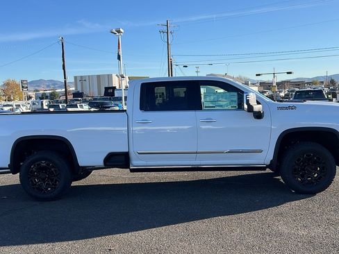 New 2026 Chevrolet Silverado 3500 High Country w/ High Country Premium Package image 4