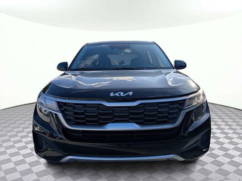 Used 2023 Kia Seltos LX image 9