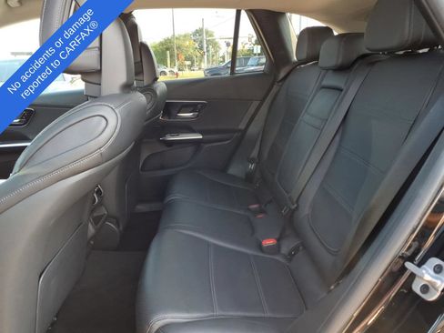Used 2024 Mercedes-Benz GLC 300 image 11