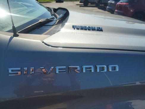 Used 2024 Chevrolet Silverado 1500 LT AWD/4WD image 7