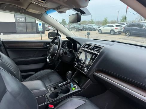 Used 2019 Subaru Outback 3.6R Limited w/ Popular Package #2 AWD/4WD image 25