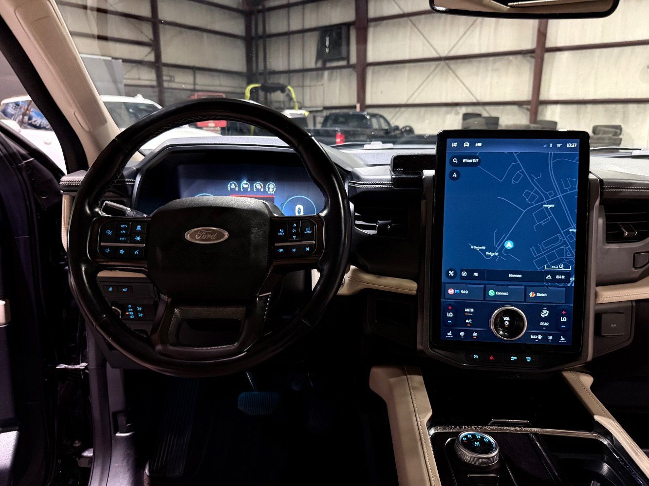 Used 2023 Ford Expedition Max Platinum AWD/4WD image 32