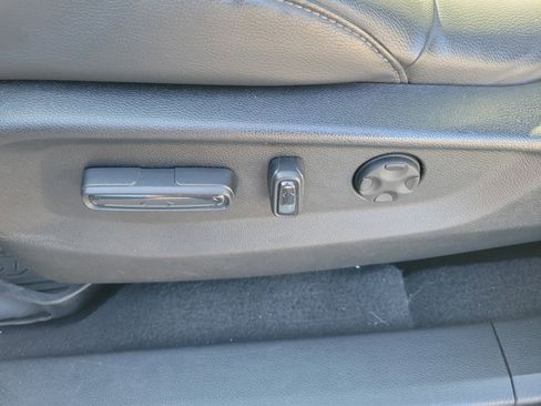 Used 2017 Honda CR-V EX-L image 25