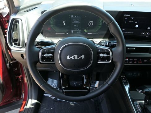 Used 2024 Kia Sorento S w/ Panoramic Sunroof Package FWD image 17
