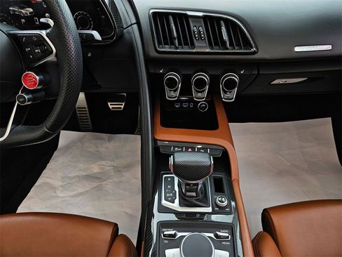 Used 2020 Audi R8 V10 performance image 15