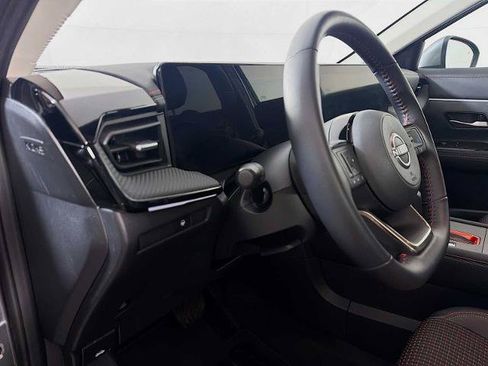 Certified 2025 Nissan Kicks SR AWD/4WD image 8