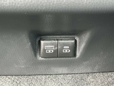 Certified 2025 Toyota Camry SE w/ Convenience Package AWD/4WD image 12