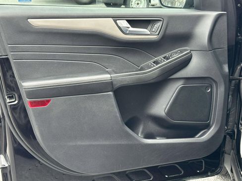 Used 2022 Ford Escape SEL image 23