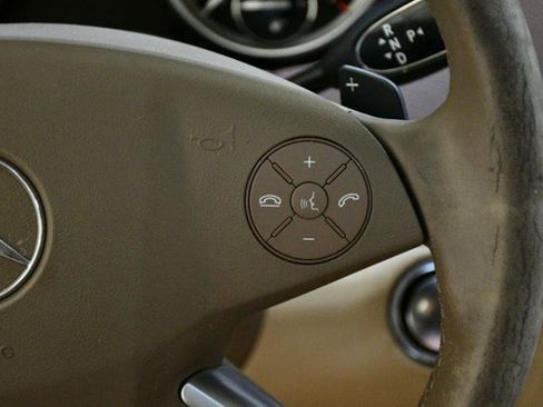 Used 2012 Mercedes-Benz GL 450 4MATIC image 22