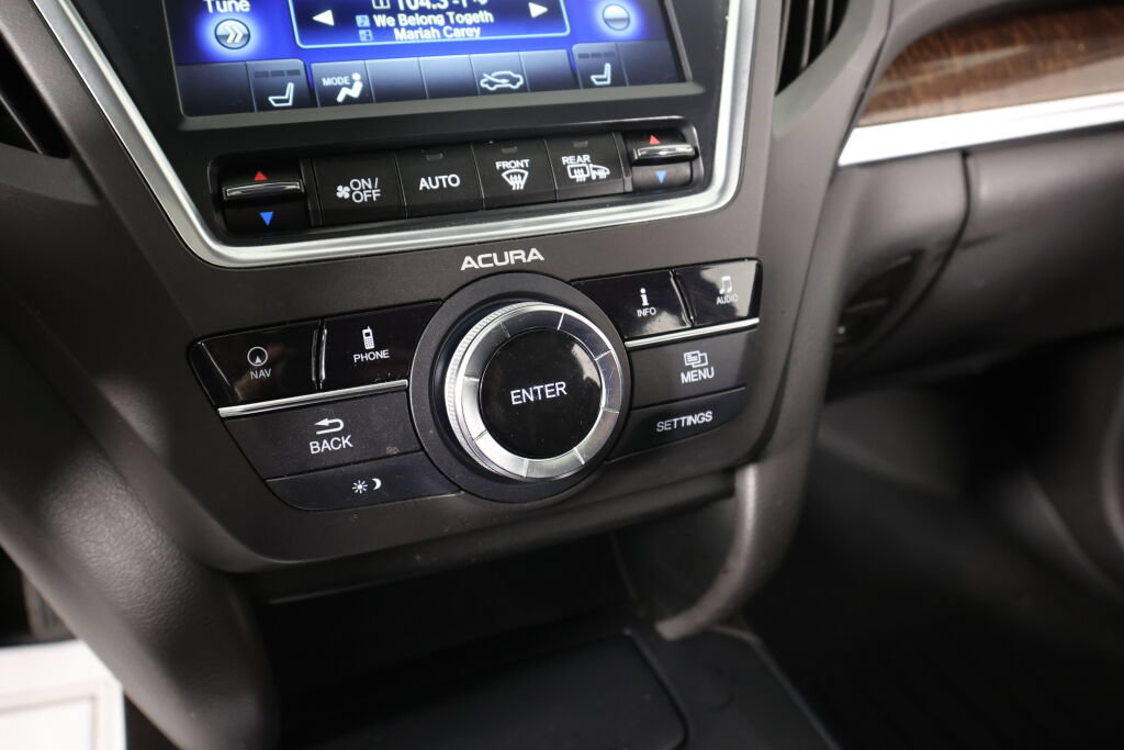 Used 2017 Acura MDX w/ Technology Package AWD/4WD image 38