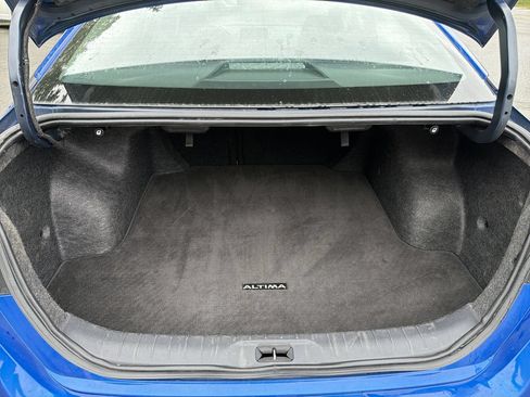 Used 2025 Nissan Altima 2.5 SV AWD/4WD image 21